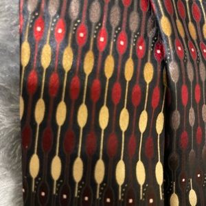 VanHuesen 100% silk./ transgender / men